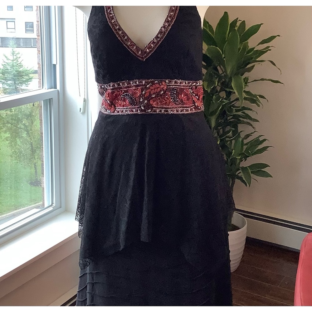 Beautiful NWT Sue Wong dressy top with beaded accents